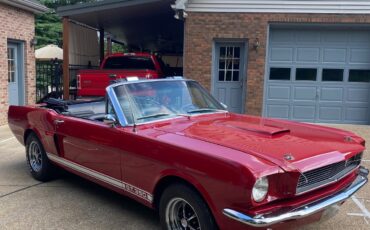 Ford-Mustang-1965-Convertible-25