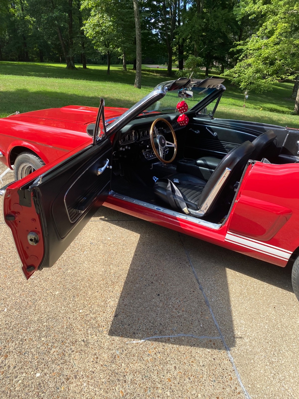 Ford-Mustang-1965-Convertible-27