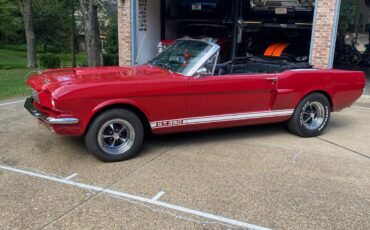 Ford-Mustang-1965-Convertible