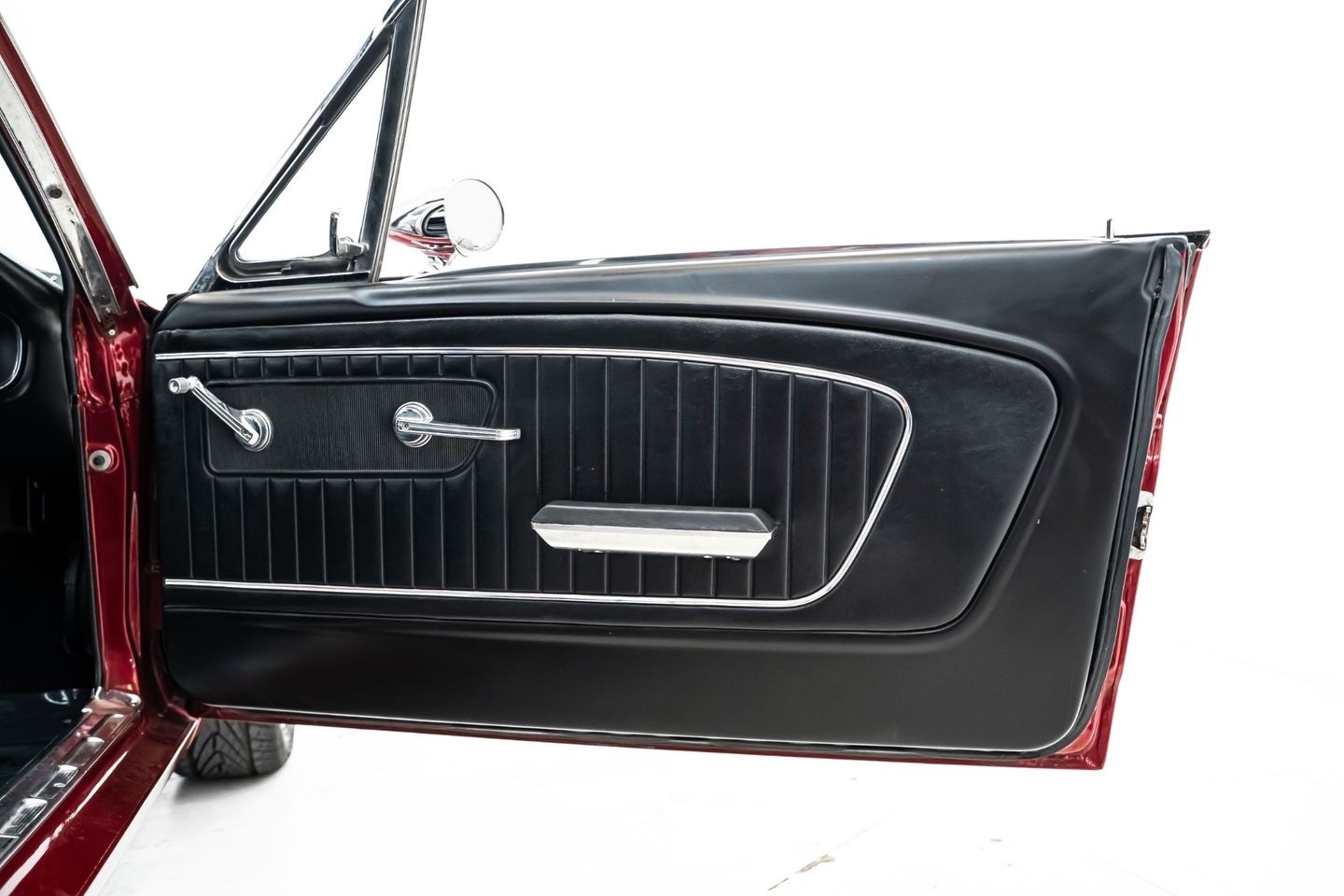 Ford-Mustang-1965-Coupe-21