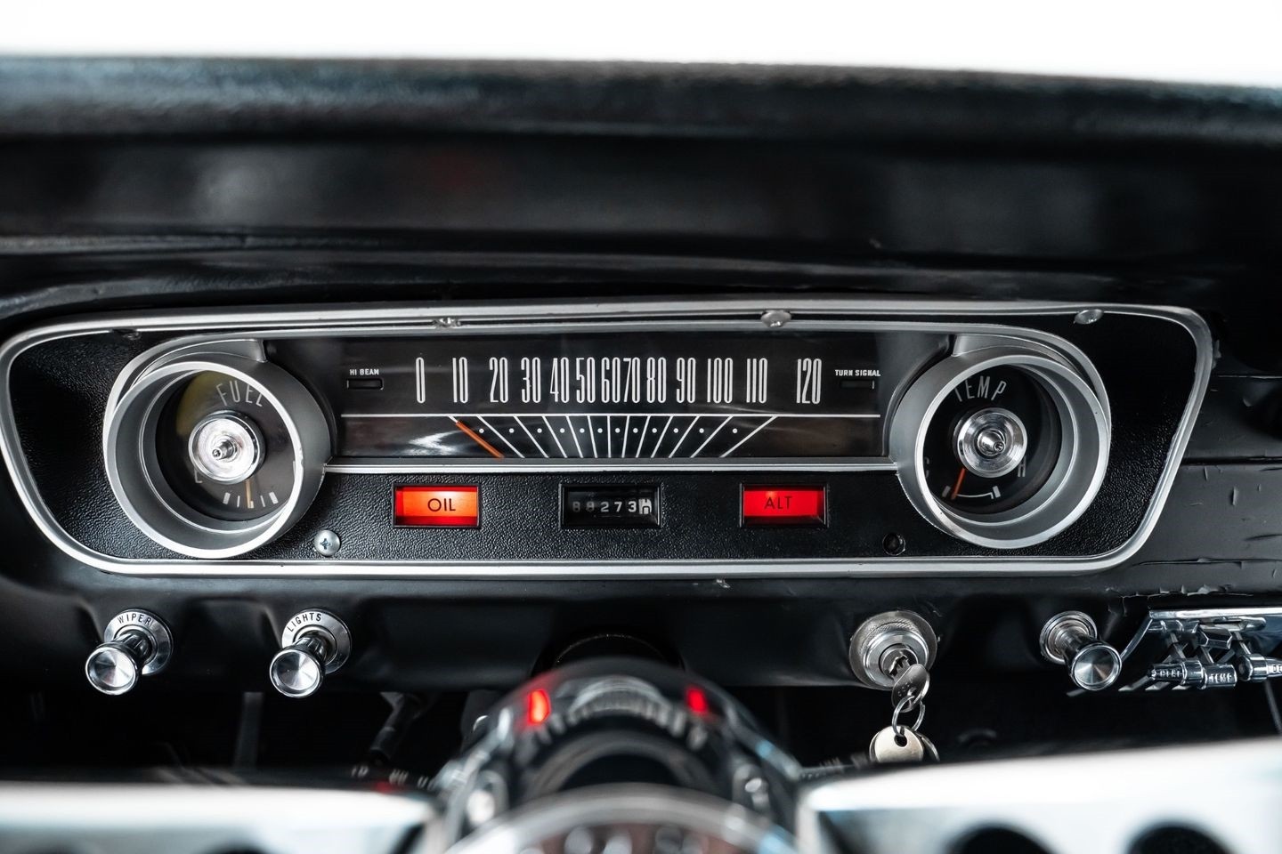 Ford-Mustang-1965-Coupe-26