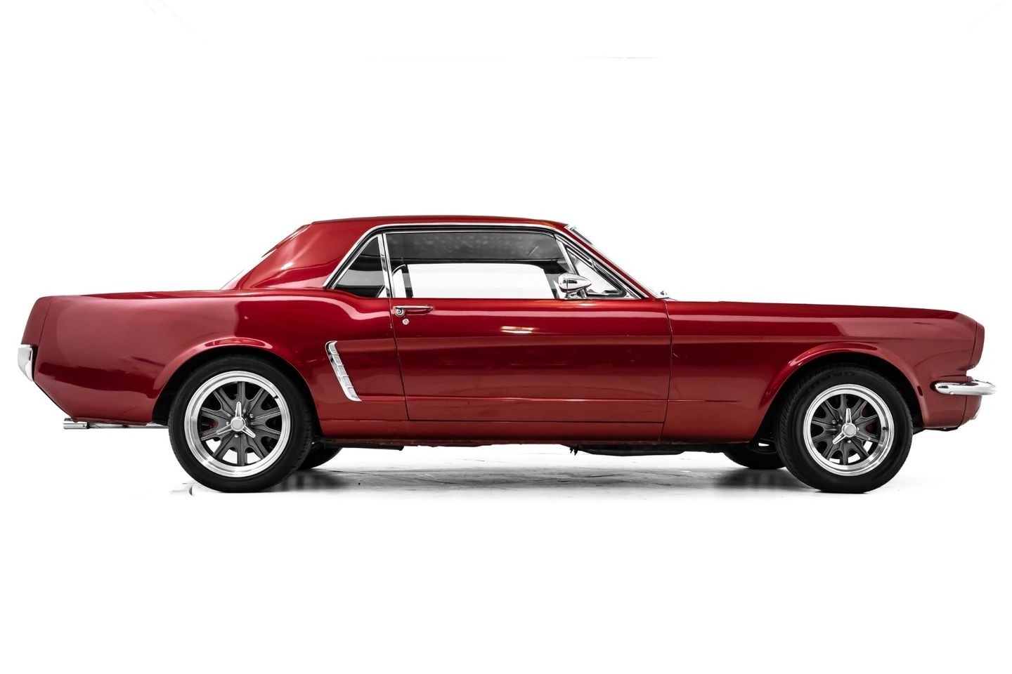 Ford-Mustang-1965-Coupe-4