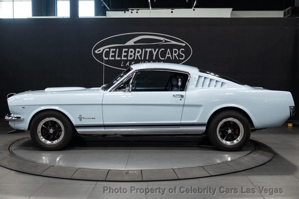 Ford-Mustang-1965-Coupe-6