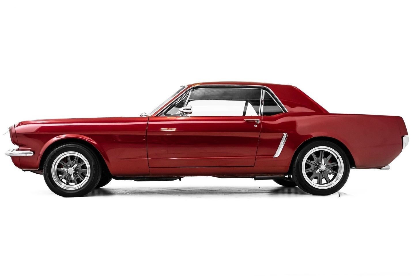 Ford-Mustang-1965-Coupe-8