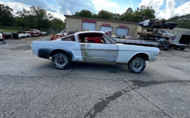 Ford-Mustang-1965-Fastback-1