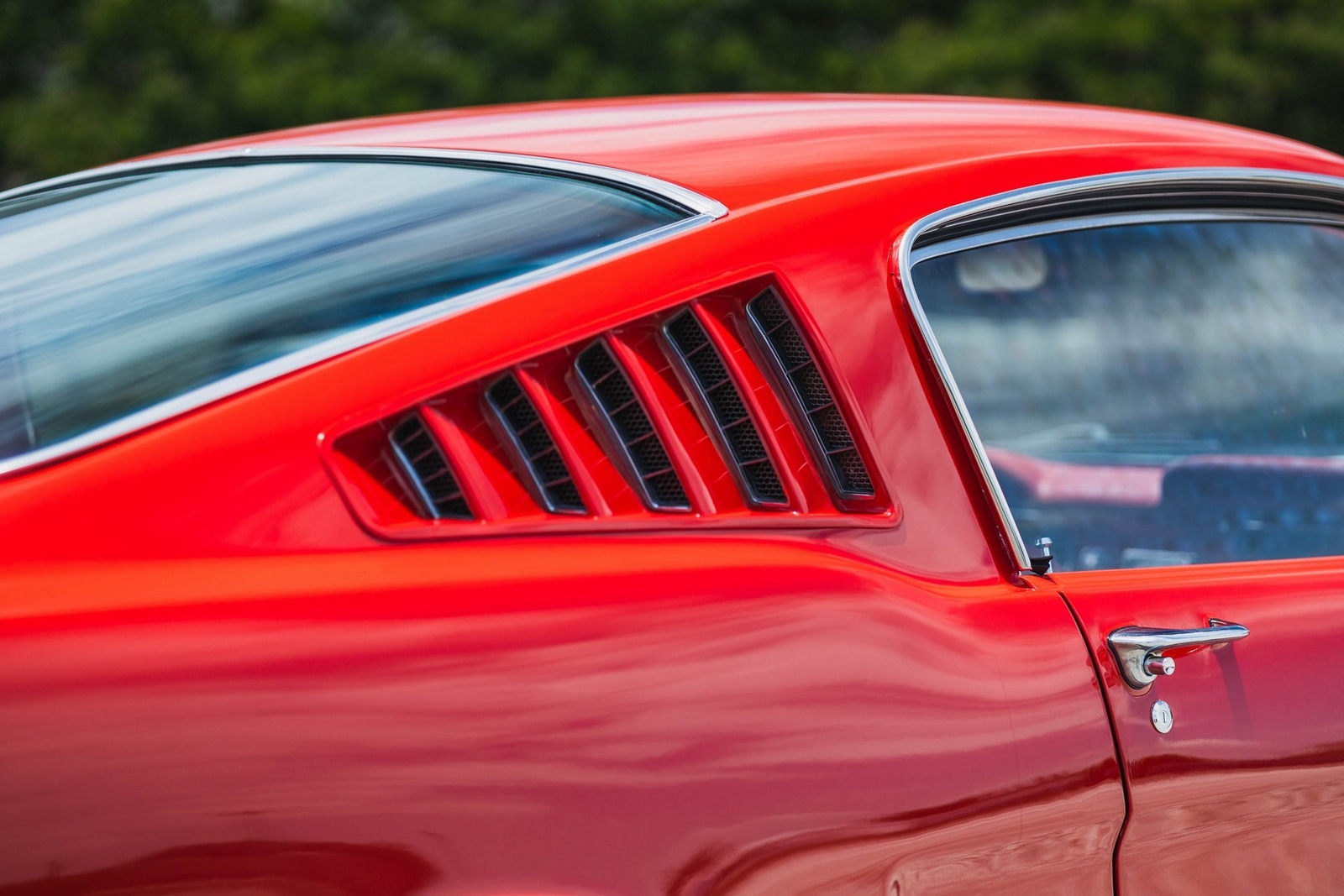 Ford-Mustang-1965-Fastback-13