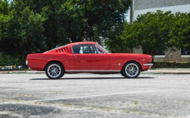 Ford-Mustang-1965-Fastback-24