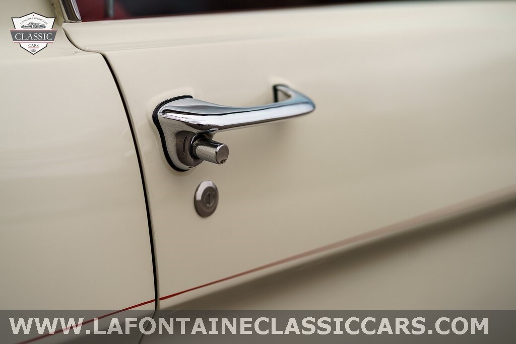 Ford-Mustang-1965-Fastback-25