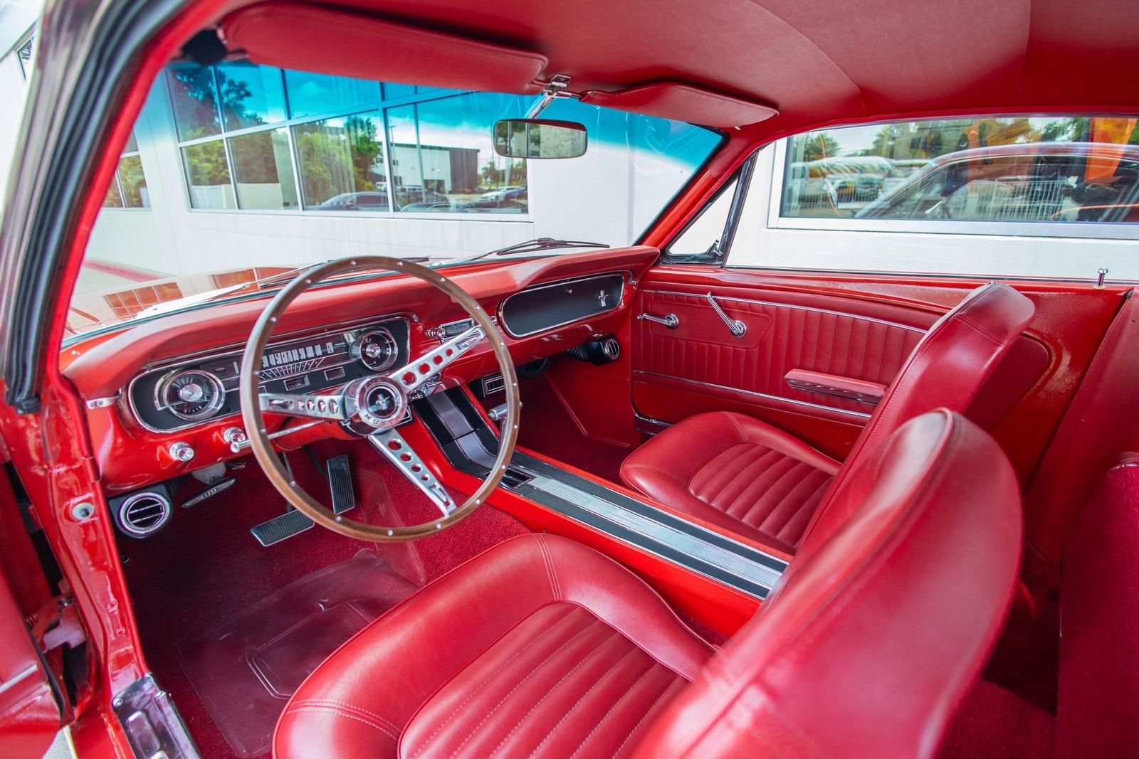 Ford-Mustang-1965-Fastback-29