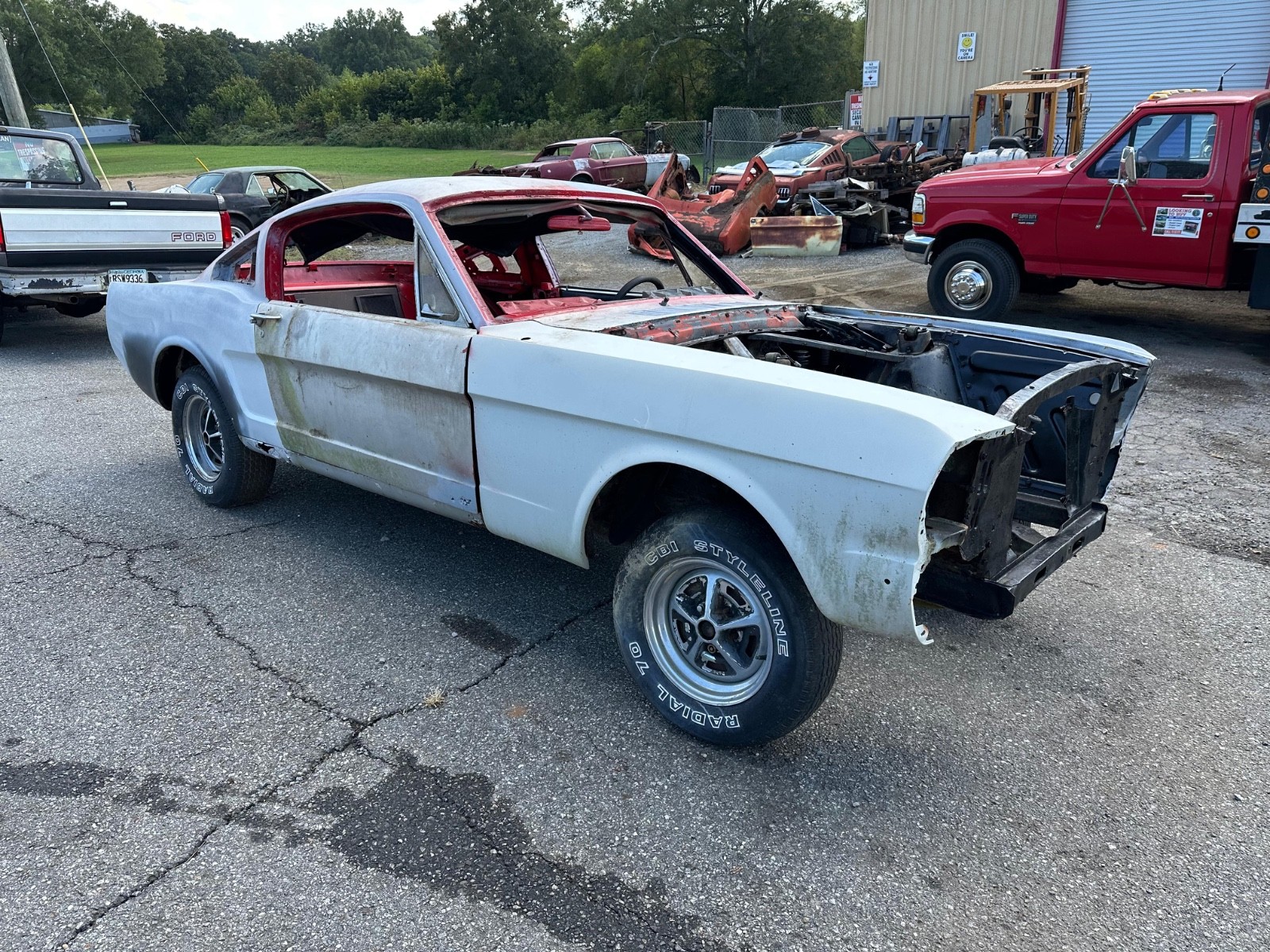 Ford-Mustang-1965-Fastback-3