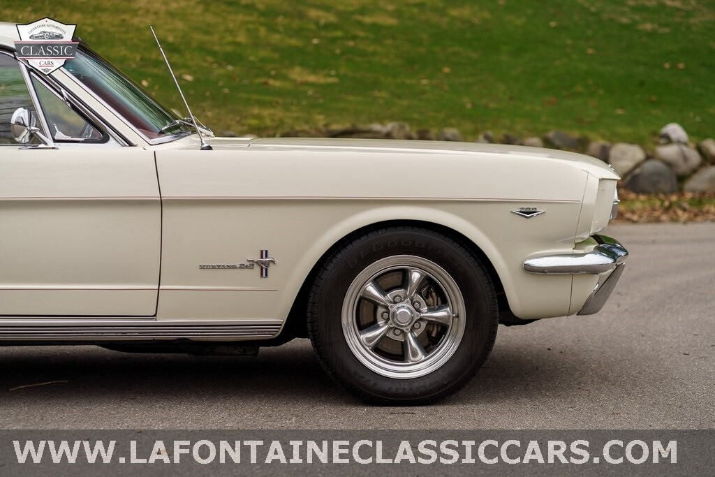Ford-Mustang-1965-Fastback-30