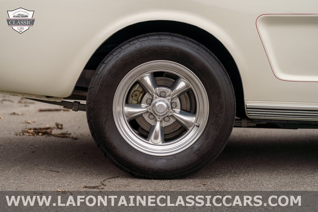 Ford-Mustang-1965-Fastback-33
