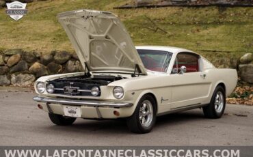 Ford-Mustang-1965-Fastback-5