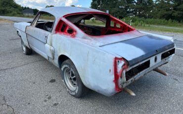 Ford-Mustang-1965-Fastback-7