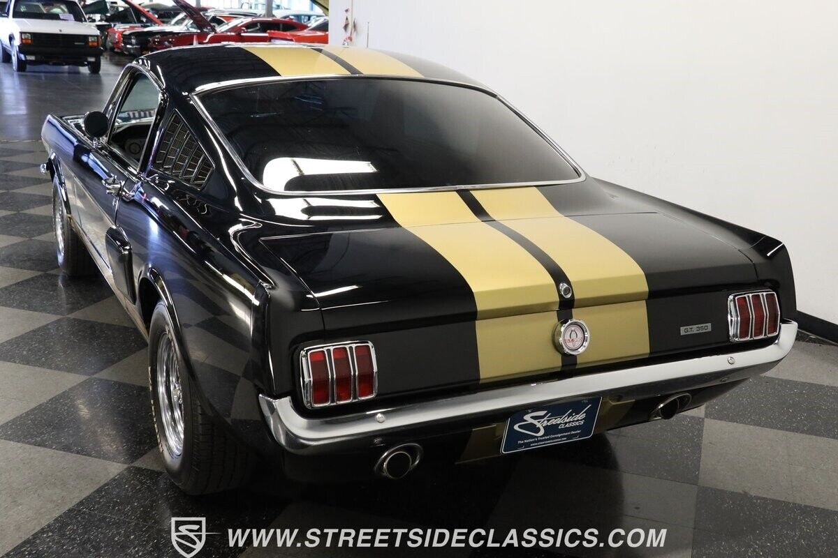 Ford-Mustang-1965-Fastback-7