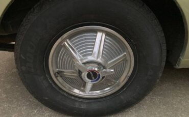 Ford-Mustang-1965-Gold-6