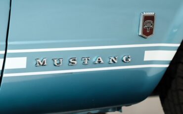 Ford-Mustang-1965-Silver-Blue-Poly-Blue-1