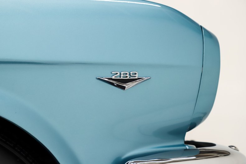 Ford-Mustang-1965-Silver-Blue-Poly-Blue-10