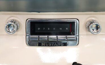 Ford-Mustang-1965-Silver-Blue-Poly-Blue-18