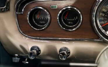 Ford-Mustang-1965-Silver-Blue-Poly-Blue-2