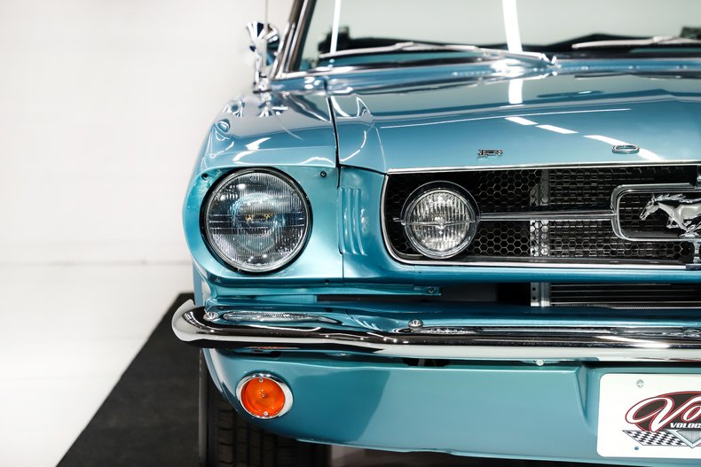 Ford-Mustang-1965-Silver-Blue-Poly-Blue-22