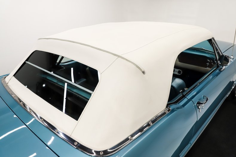 Ford-Mustang-1965-Silver-Blue-Poly-Blue-30