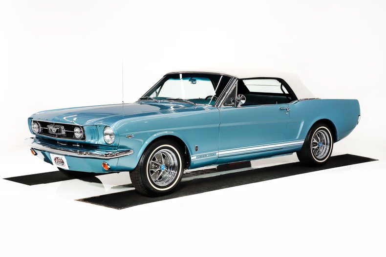 Ford-Mustang-1965-Silver-Blue-Poly-Blue-34