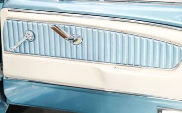 Ford-Mustang-1965-Silver-Blue-Poly-Blue-36