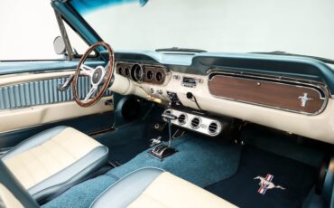 Ford-Mustang-1965-Silver-Blue-Poly-Blue-38