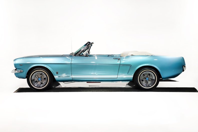 Ford-Mustang-1965-Silver-Blue-Poly-Blue-45
