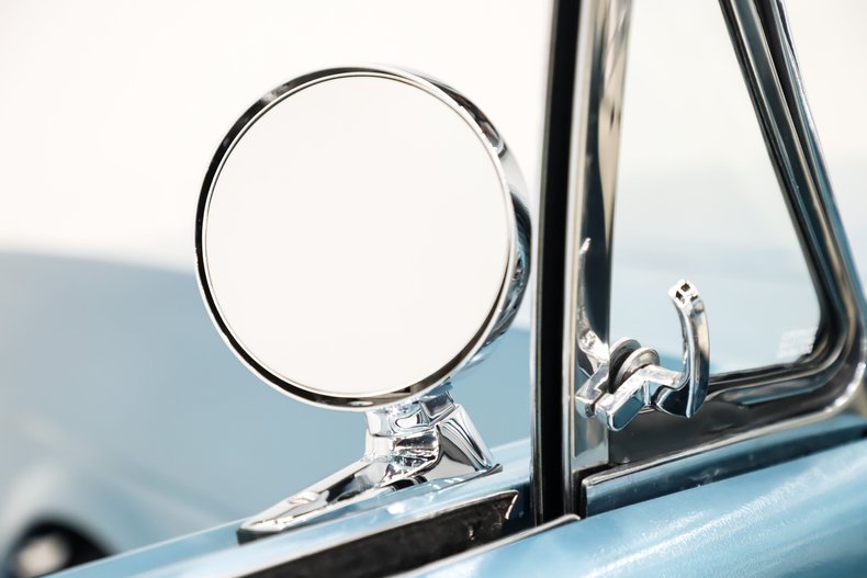 Ford-Mustang-1965-Silver-Blue-Poly-Blue-9