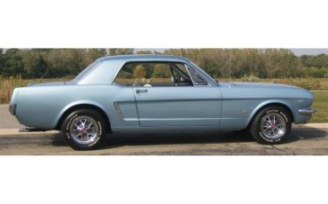 Ford-Mustang-1965-Silverblue-BlueWhite