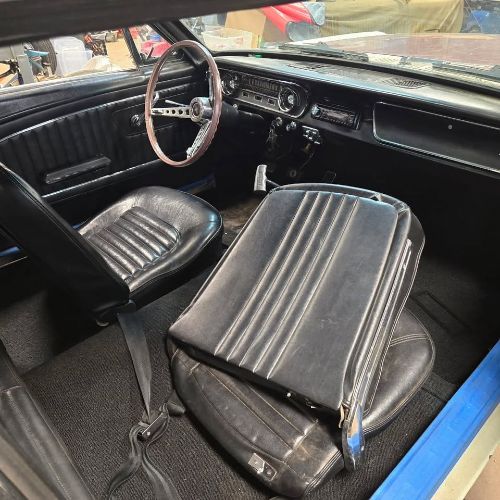 Ford-Mustang-1965-White-Black-5