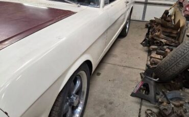Ford-Mustang-1965-White-Black-6
