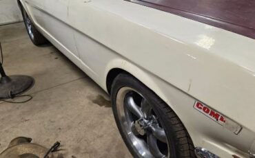 Ford-Mustang-1965-White-Black-7