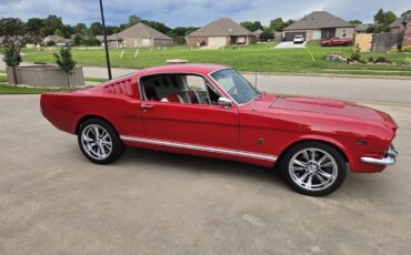 Ford-Mustang-1965-red-red-white-black-10