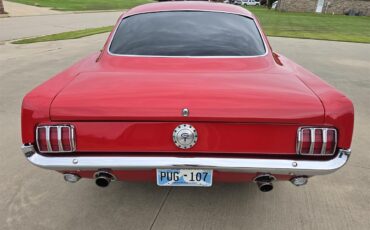 Ford-Mustang-1965-red-red-white-black-12