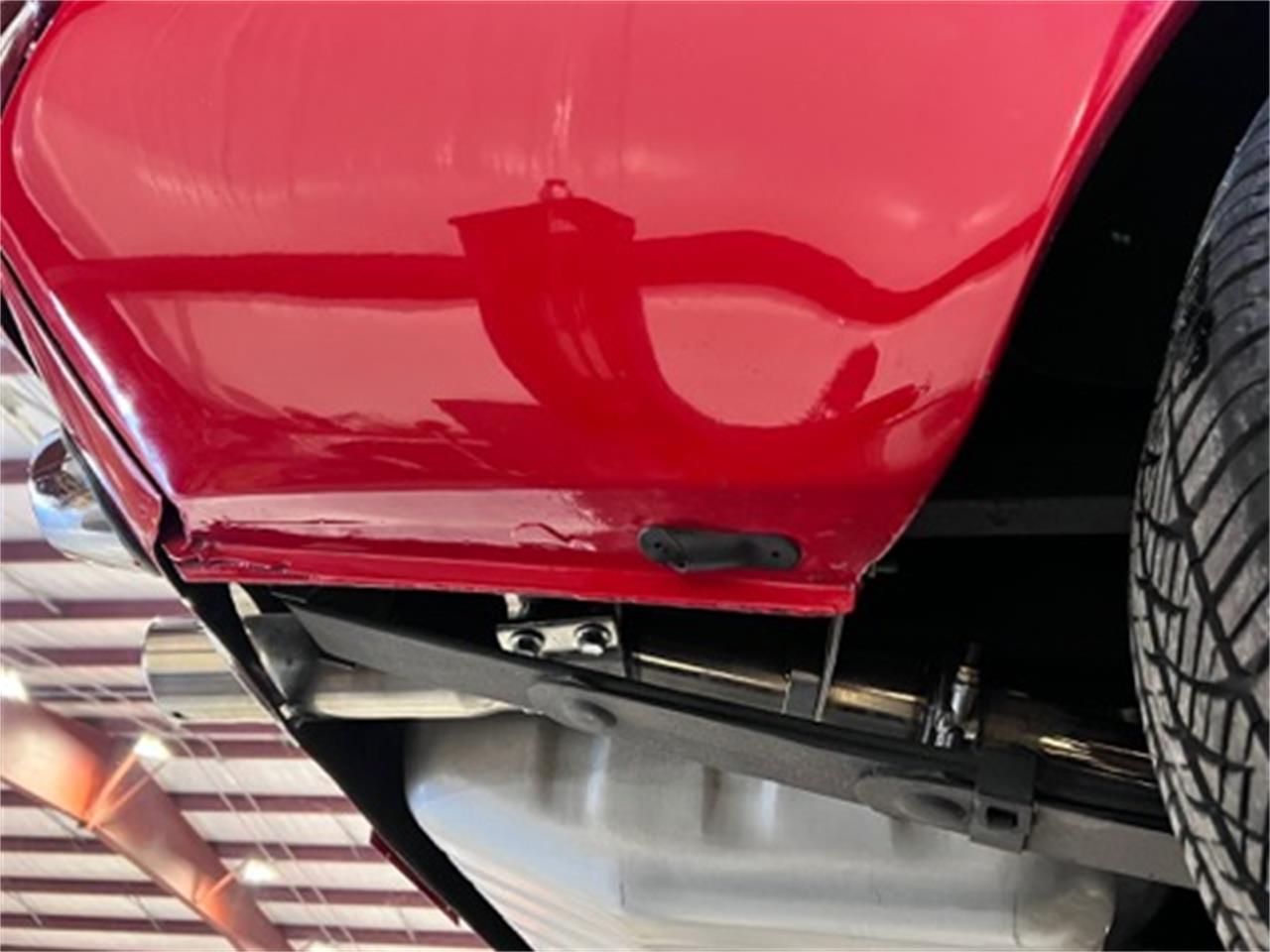 Ford-Mustang-1965-red-red-white-black-26