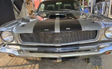 Ford-Mustang-1966-2