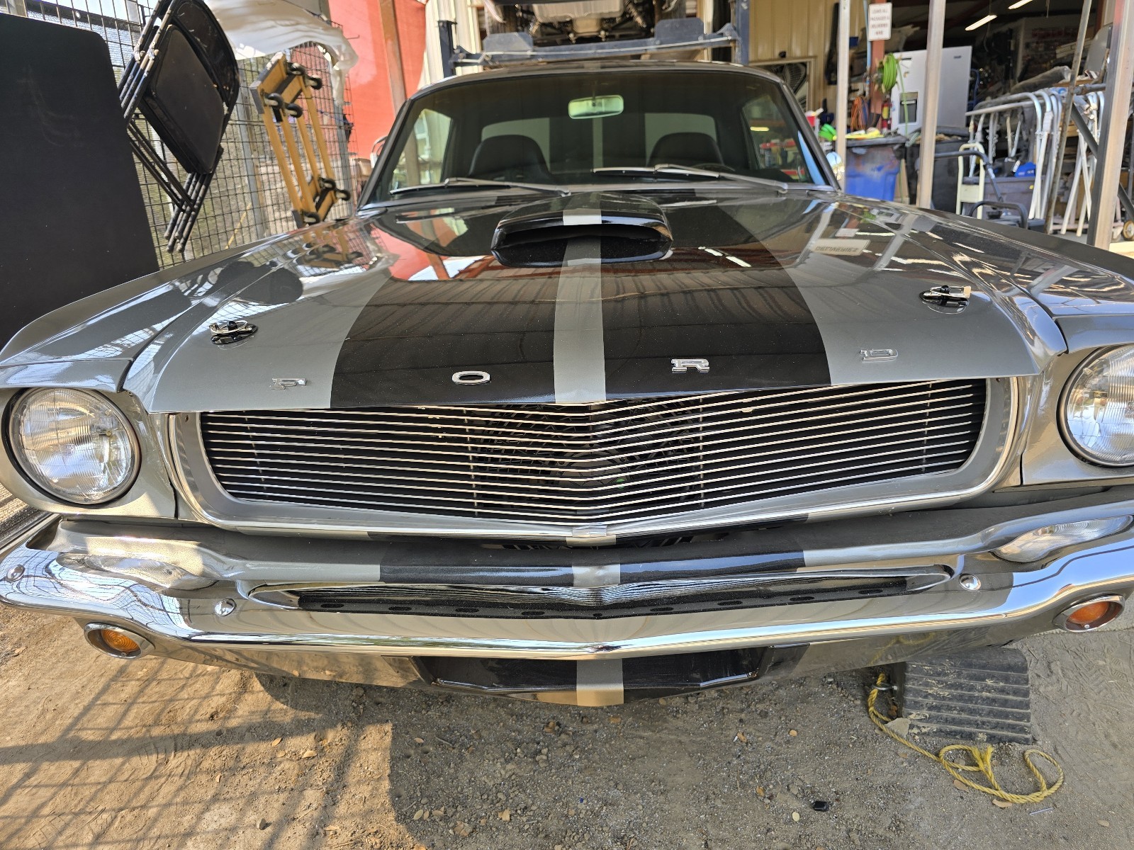 Ford-Mustang-1966-2