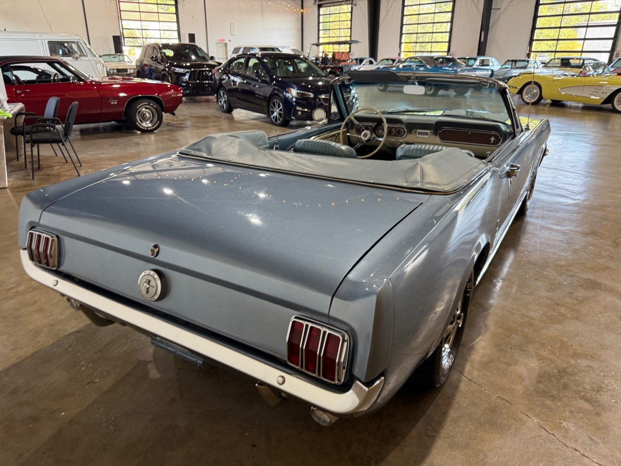 Ford-Mustang-1966-American-Muscle-Car-10