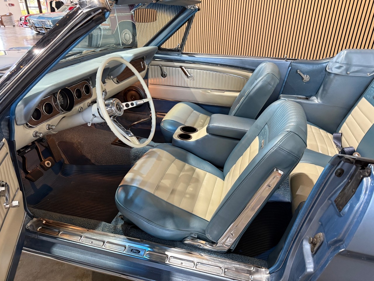 Ford-Mustang-1966-American-Muscle-Car-20
