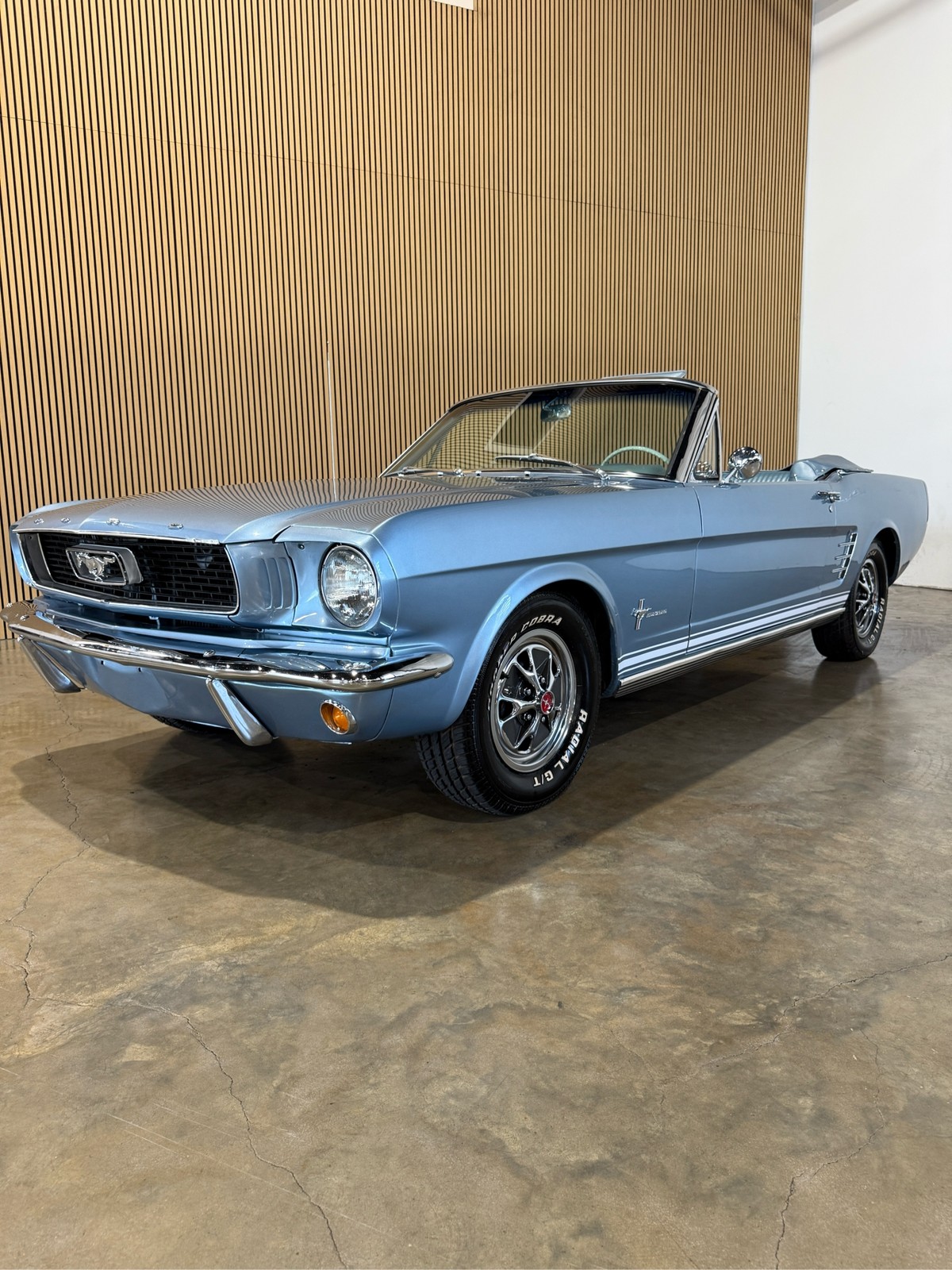 Ford-Mustang-1966-American-Muscle-Car-29