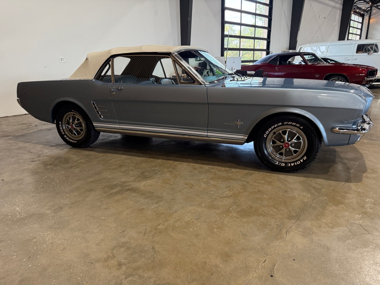 Ford-Mustang-1966-American-Muscle-Car-37