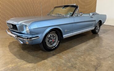 Ford-Mustang-1966-American-Muscle-Car