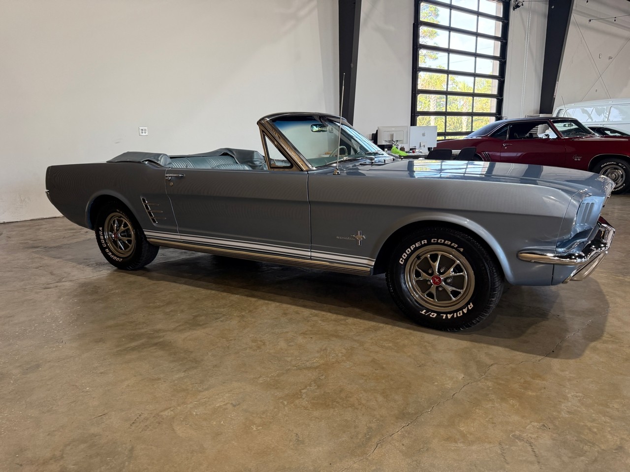 Ford-Mustang-1966-American-Muscle-Car-6