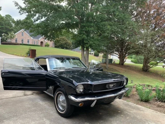 Ford-Mustang-1966-Black-Black-5