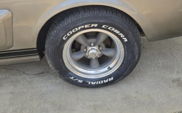 Ford-Mustang-1966-Coupe-10