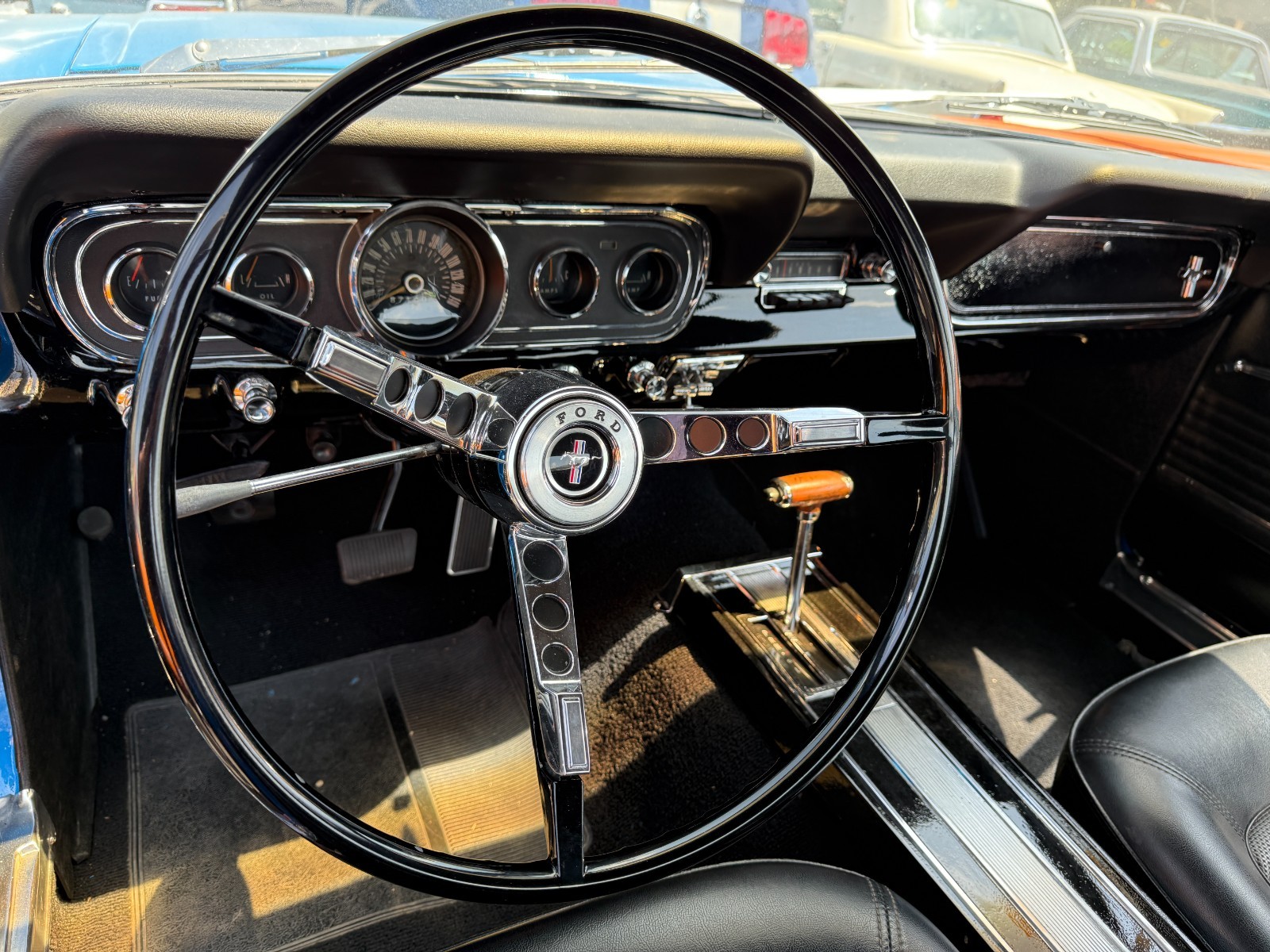 Ford-Mustang-1966-Coupe-10