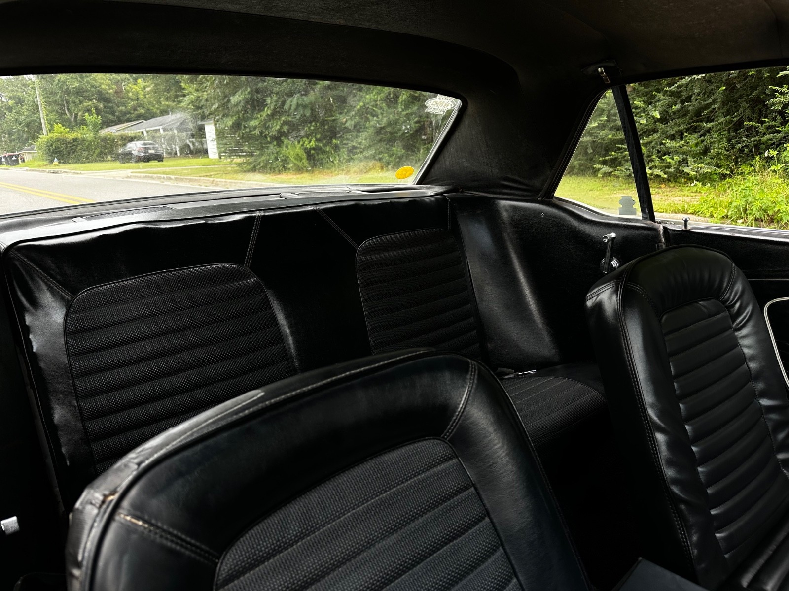 Ford-Mustang-1966-Coupe-12